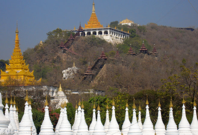 The Htilominlo Temple at Bagan